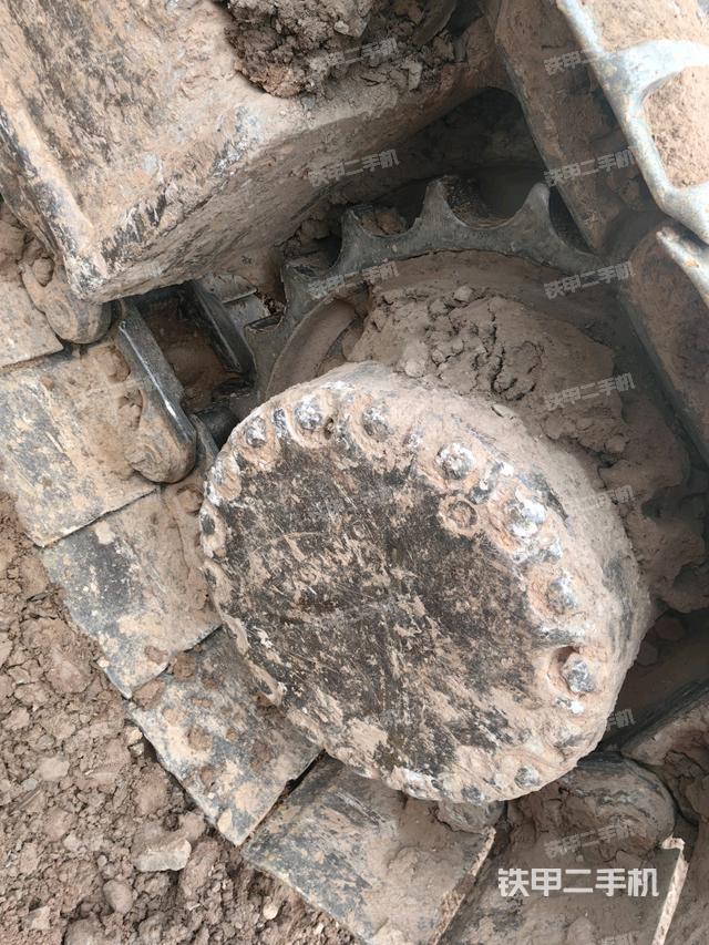 左驅(qū)動(dòng)輪（行走機(jī)構(gòu)）