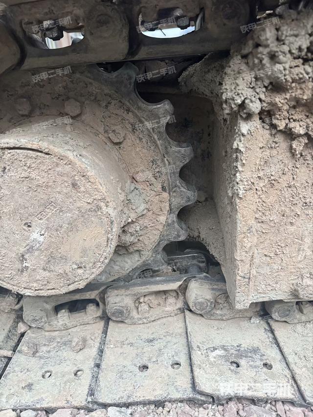 右驅動輪（行走機構）