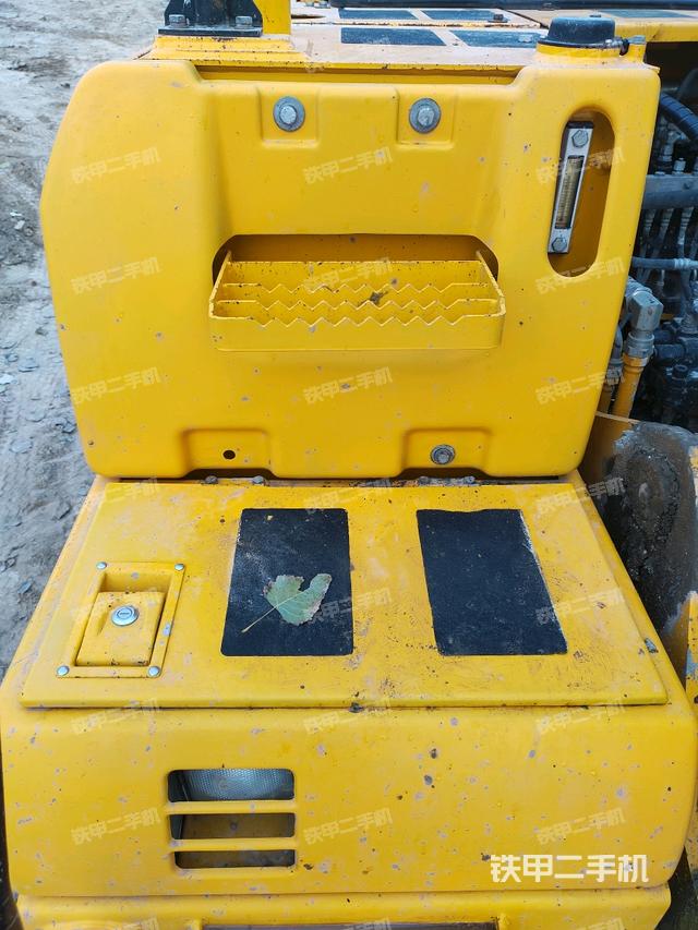 大臂根部?斜視（工作和回轉(zhuǎn)裝置）