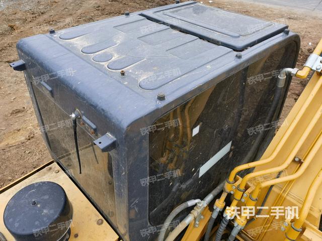 駕駛室頂部俯視（上車部件）