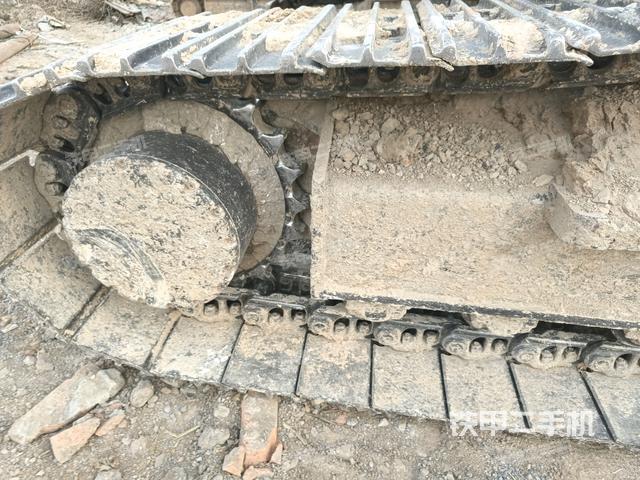 右導(dǎo)向輪（行走機(jī)構(gòu)）