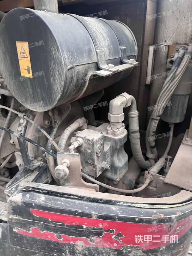 液壓泵室（大件艙室）