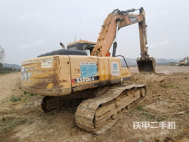 右后45(整機(jī)外觀) 右后45(整機(jī)外觀)