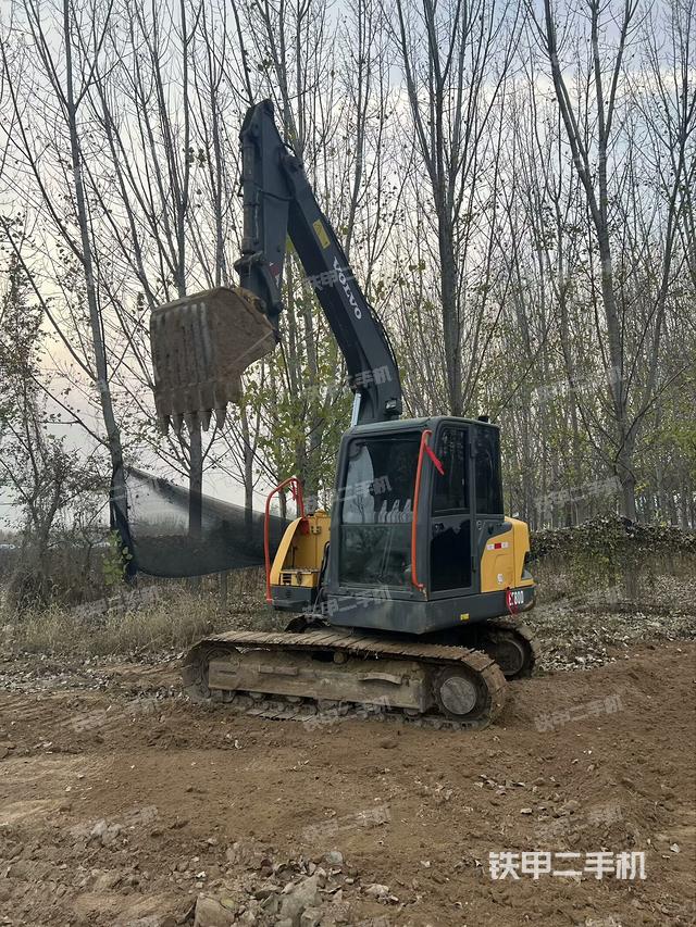 駕駛室整體（整機(jī)外觀）