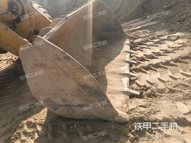 鏟斗前45°(工作裝置) 鏟斗前45°(工作裝置)