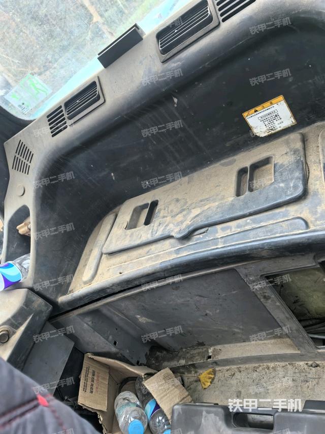 座椅后部（駕駛室部分）