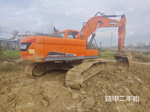 右后45(整機外觀) 右后45(整機外觀)