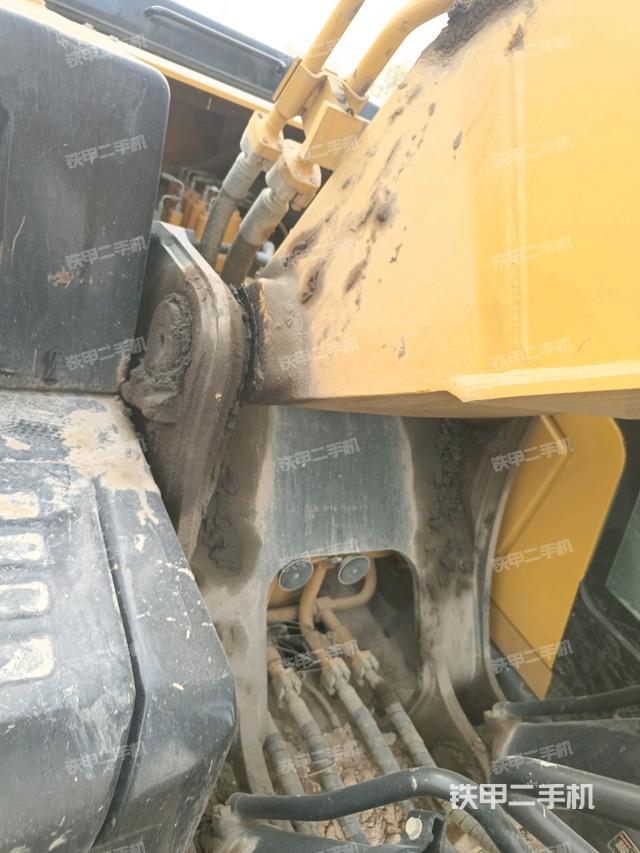 大臂根部?斜視（工作和回轉(zhuǎn)裝置）