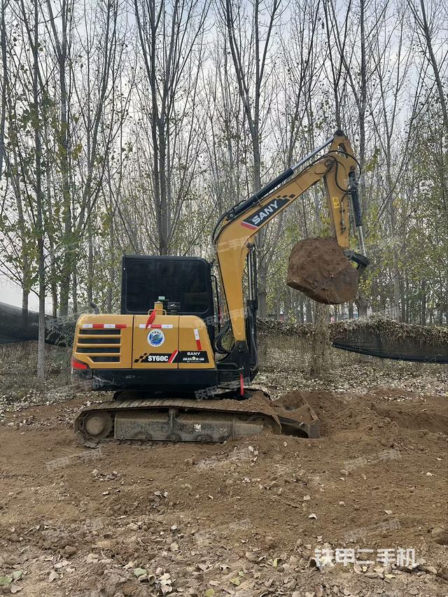 整機右后45°(整機外觀) 整機右后45°(整機外觀)