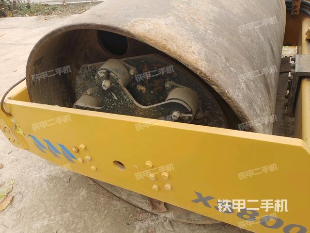 正后側(cè)（壓路機(jī)前后車架）