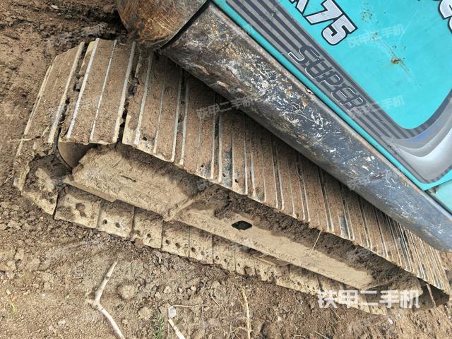 右側(cè)履帶整體?（行走機構(gòu)）