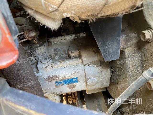 液壓泵艙室正面整體（整機(jī)外觀）