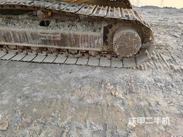 左導(dǎo)向輪（行走機構(gòu)）