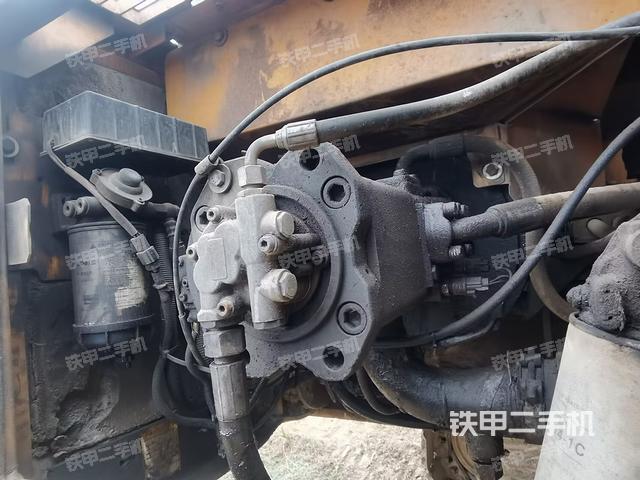液壓泵斜45?左(大件艙室) 液壓泵斜45?左(大件艙室)