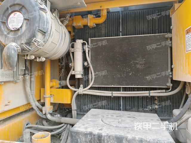 散熱器正面（大件艙室）