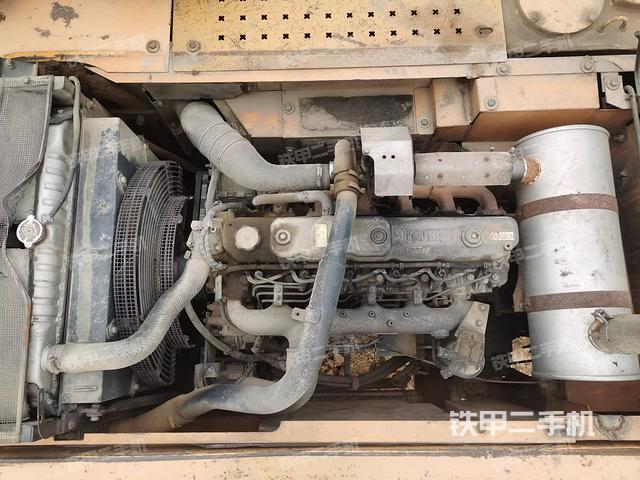 發(fā)動(dòng)機(jī)室(上車部件) 發(fā)動(dòng)機(jī)室(上車部件)