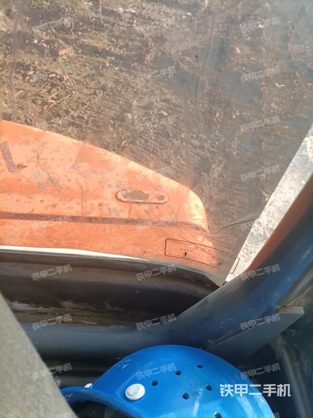 后窗玻璃角標(biāo)（駕駛室部分）