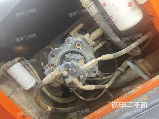 液壓泵斜45?左(大件艙室) 液壓泵斜45?左(大件艙室)