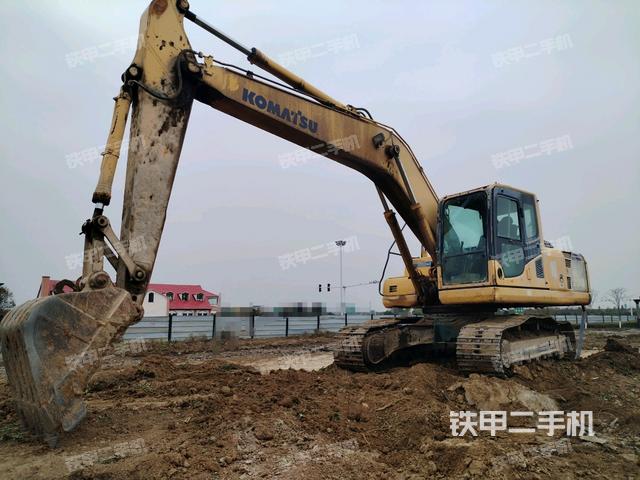 小松PC200-8挖掘机