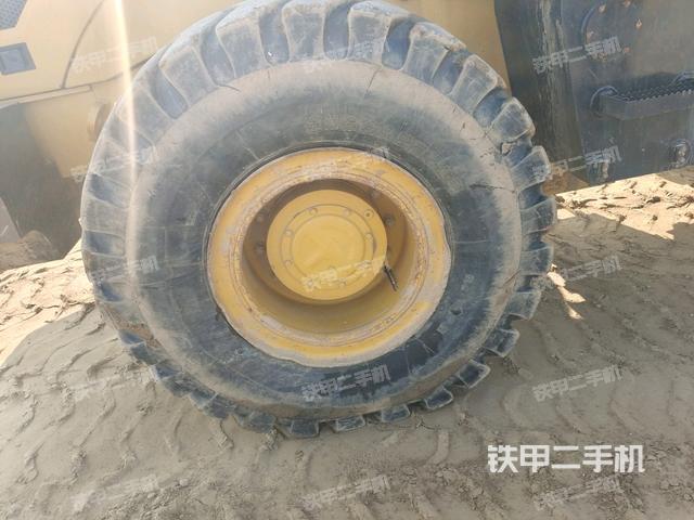 右后輪(行走機(jī)構(gòu)) 右后輪(行走機(jī)構(gòu))