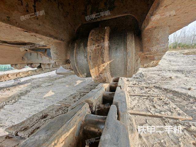 右驅(qū)動(dòng)輪(行走機(jī)構(gòu)) 右驅(qū)動(dòng)輪(行走機(jī)構(gòu))