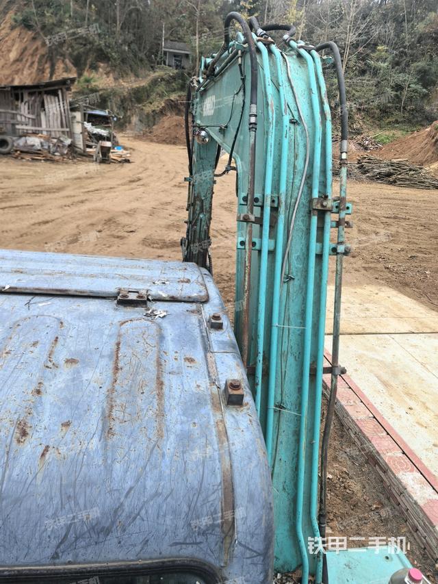 大臂背部俯視（工作和回轉(zhuǎn)裝置）