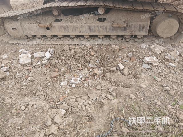 左側(cè)履帶整體?(行走機構(gòu)) 左側(cè)履帶整體?(行走機構(gòu))