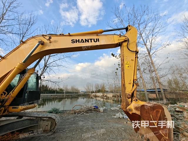 大臂整體?右側(cè)（工作和回轉(zhuǎn)裝置）