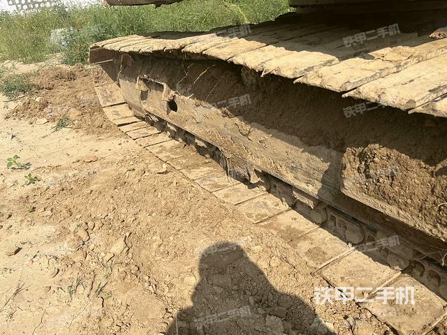 單側(cè)履帶整體（整機(jī)外觀）