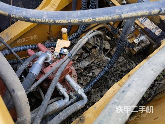 回轉(zhuǎn)馬達(dá)（上車部件）