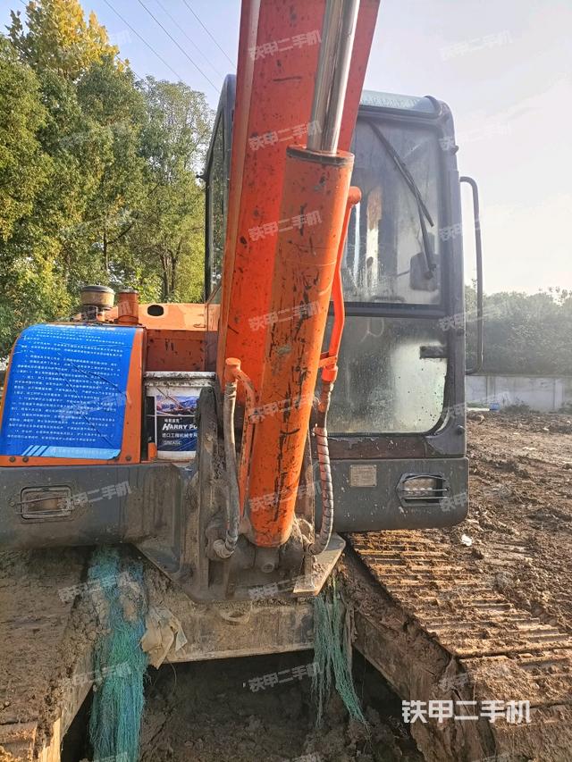 大臂根部?斜（工作和回轉(zhuǎn)裝置）