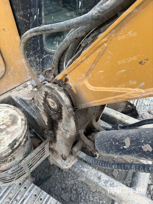 大臂根部?斜（工作和回轉裝置）