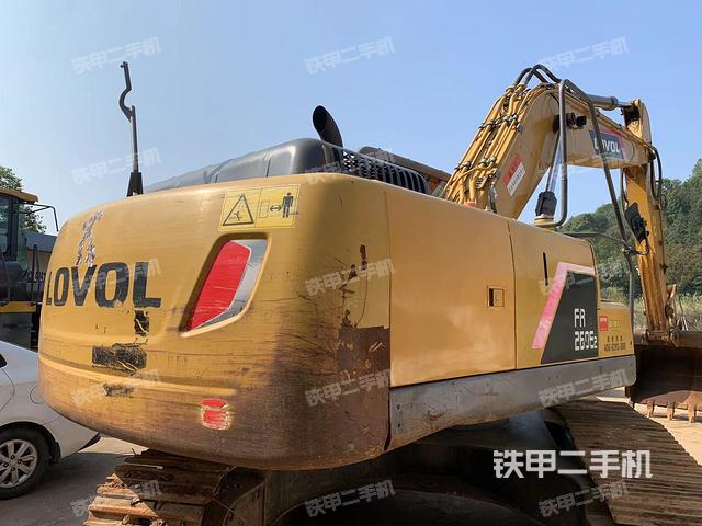 整機右后45°（整機外觀）