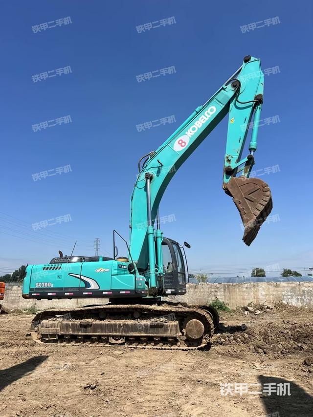 整機右后45°(整機外觀) 整機右后45°(整機外觀)