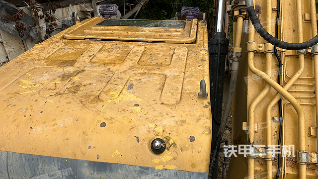 駕駛室頂部（整機(jī)外觀）