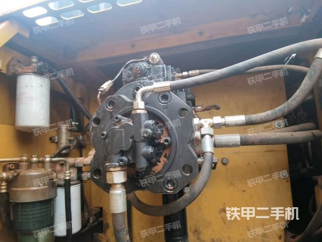 液壓泵斜45?左(大件艙室) 液壓泵斜45?左(大件艙室)