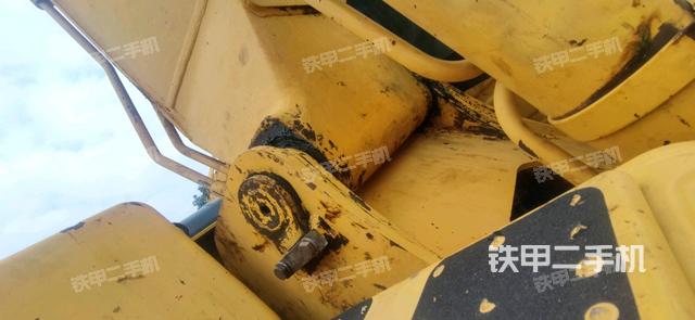 大臂油缸整體?豎拍（工作和回轉(zhuǎn)裝置）