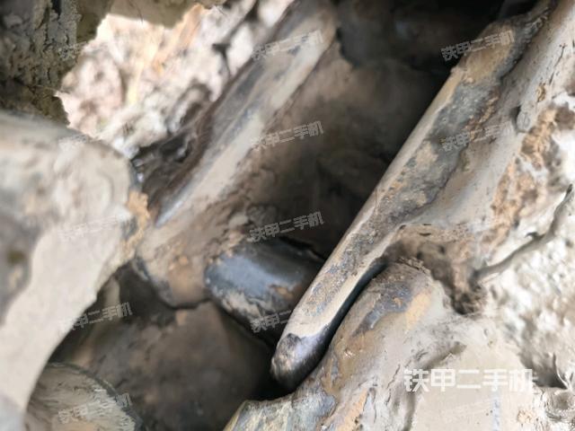 左驅(qū)動(dòng)輪(行走機(jī)構(gòu)) 左驅(qū)動(dòng)輪(行走機(jī)構(gòu))