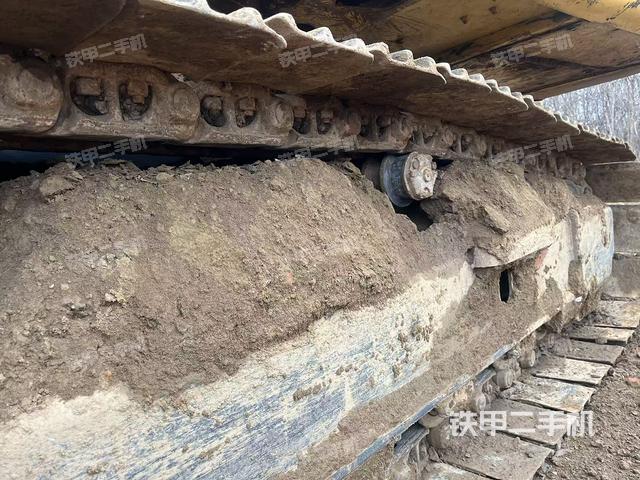 單側(cè)履帶整體（整機(jī)外觀）