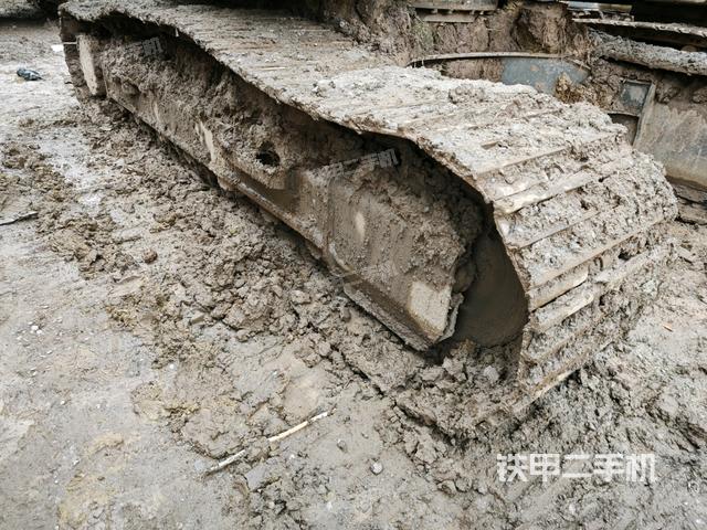 左側(cè)履帶整體?（行走機(jī)構(gòu)）