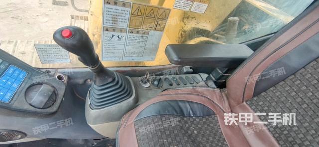 座椅后部（駕駛室部分）