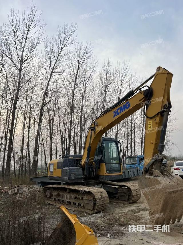 單側履帶整體（整機外觀）