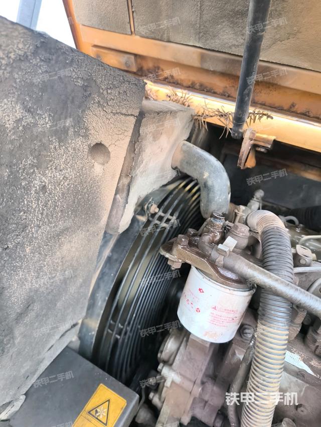 水箱+風(fēng)扇特寫(xiě)(上車(chē)部件) 水箱+風(fēng)扇特寫(xiě)(上車(chē)部件)