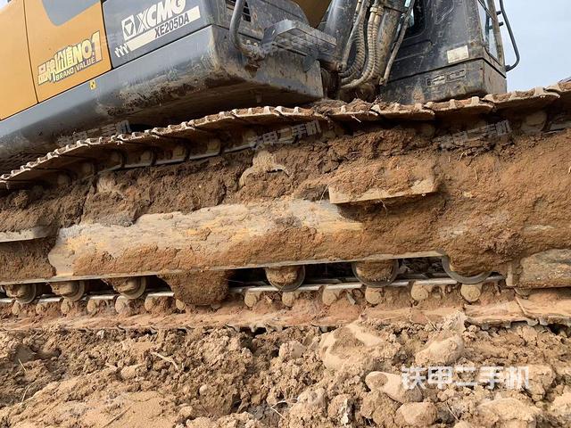 單側履帶整體（整機外觀）