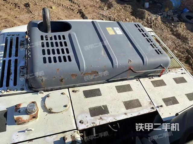 駕駛室頂部（整機(jī)外觀）