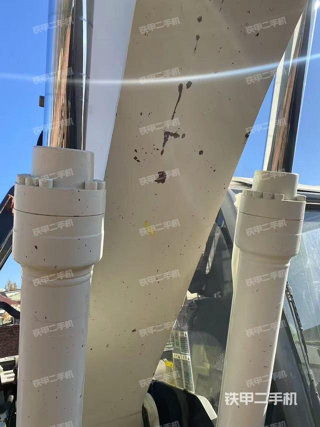 駕駛室整體（整機(jī)外觀）