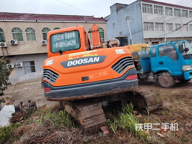 整機(jī)右后45°(整機(jī)外觀) 整機(jī)右后45°(整機(jī)外觀)