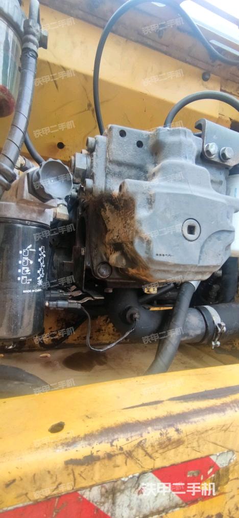 液壓泵斜45?左（大件艙室）