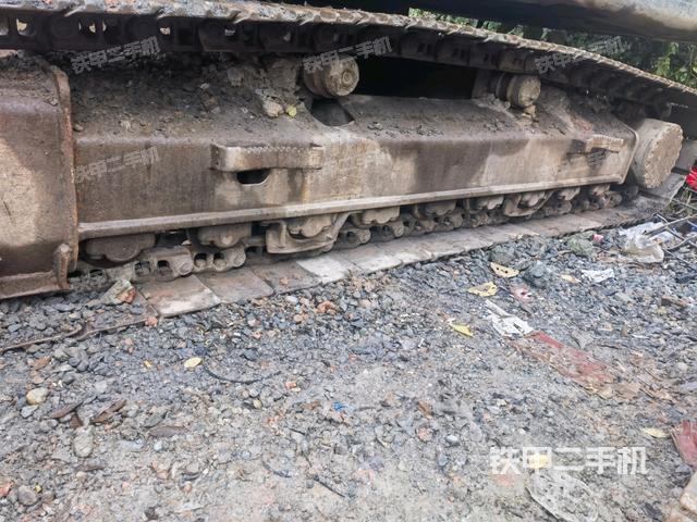 左側(cè)履帶整體?（行走機構(gòu)）