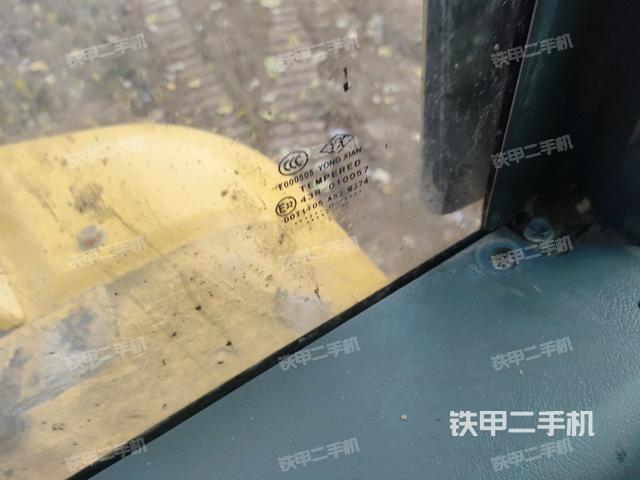 后窗玻璃角標(biāo)（駕駛室部分）